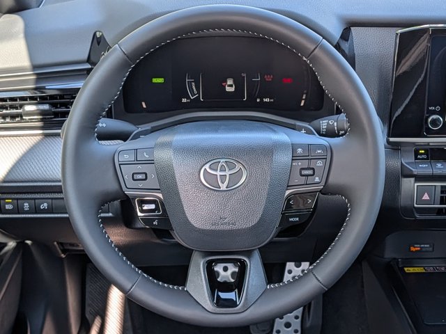 Used 2026 Toyota Camry SE FWD image 20