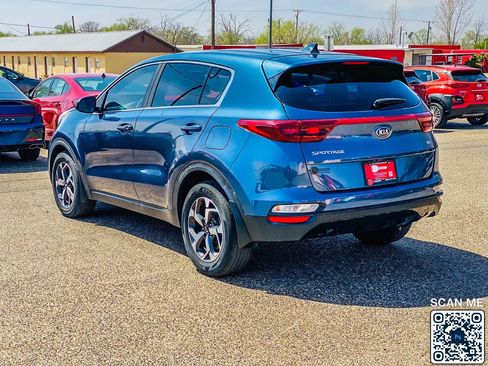 Used 2021 Kia Sportage LX image 5