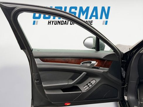 Used 2014 Porsche Panamera 4 image 16