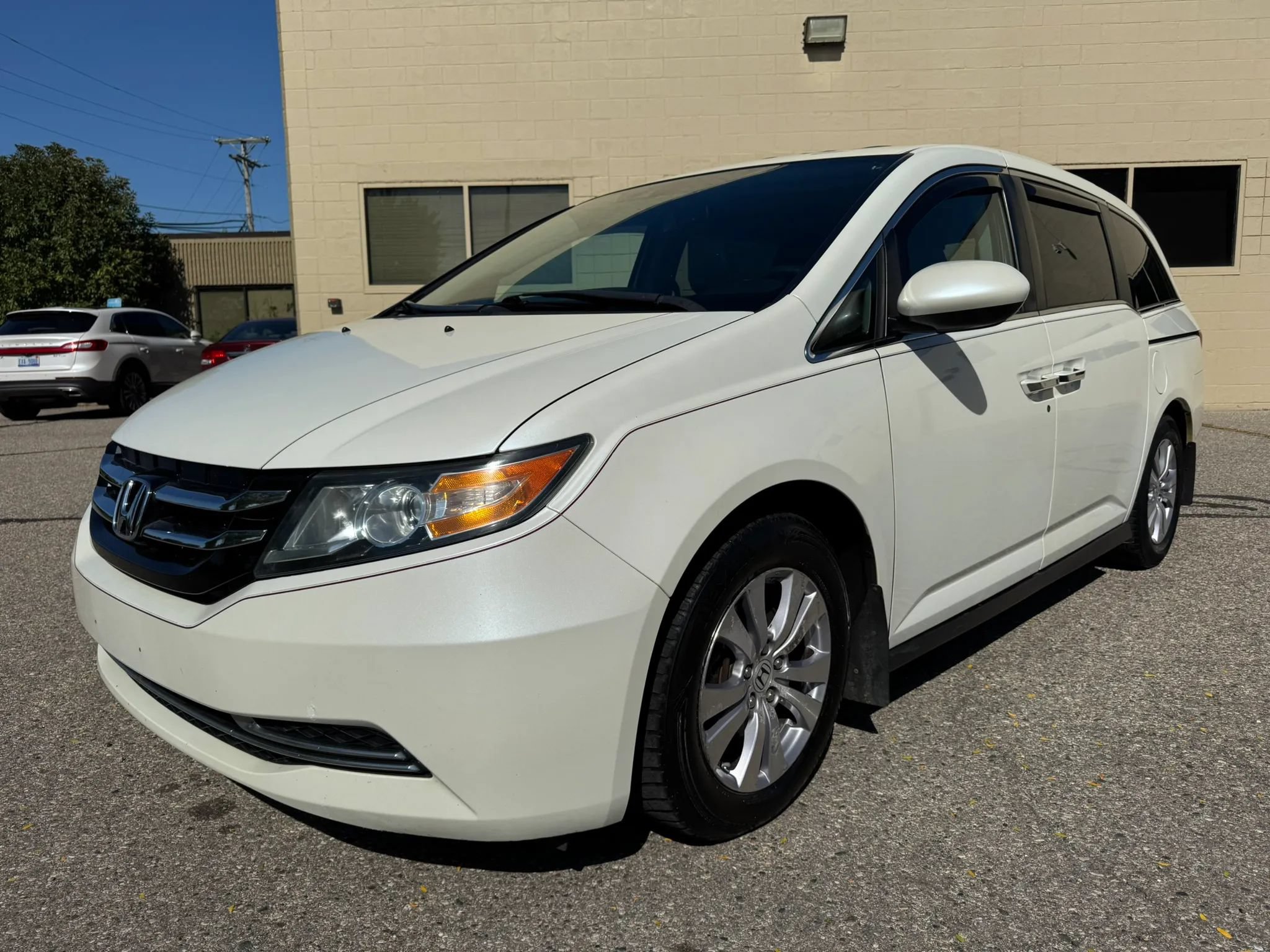 Used 2016 Honda Odyssey EX-L image 3