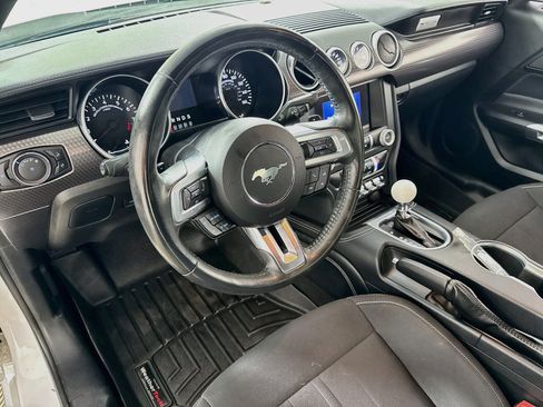 Used 2022 Ford Mustang GT w/ GT Performance Package RWD image 10