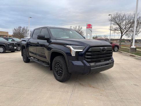 New 2026 Toyota Tundra SR5 w/ SR5 Premium Package image 7