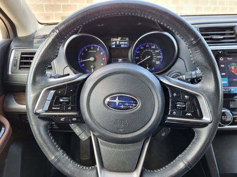 Used 2019 Subaru Outback 3.6R Touring image 9