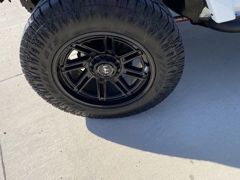 Used 2014 Jeep Wrangler Unlimited Sahara w/ Connectivity Group image 11