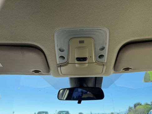 Used 2017 Toyota Prius Three image 24