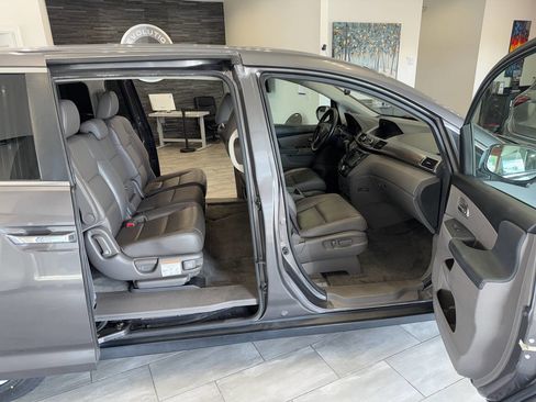 Used 2014 Honda Odyssey EX-L image 17