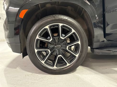 Used 2024 Chevrolet Tahoe RST w/ Luxury Package AWD/4WD image 44