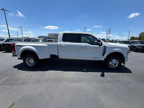 New 2026 Ford F350 Platinum w/ Platinum Plus Package AWD/4WD image 16