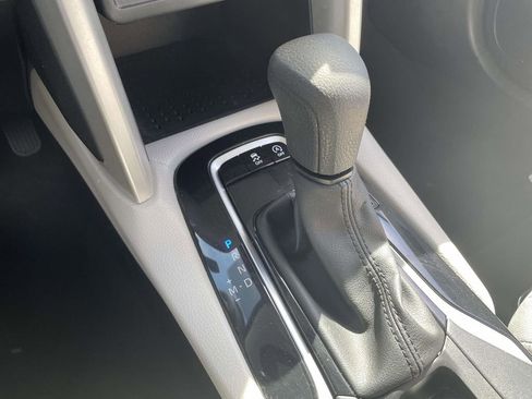 Used 2024 Toyota Corolla Cross L image 30