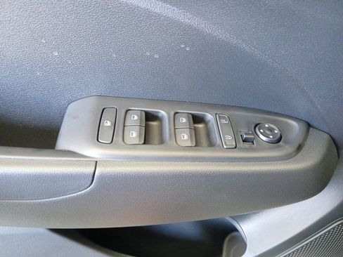 New 2025 Hyundai Venue SEL image 20