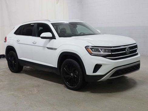 Used 2023 Volkswagen Atlas Cross Sport SE image 13
