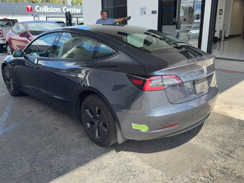 Used 2023 Tesla Model 3 Standard Range RWD image 4