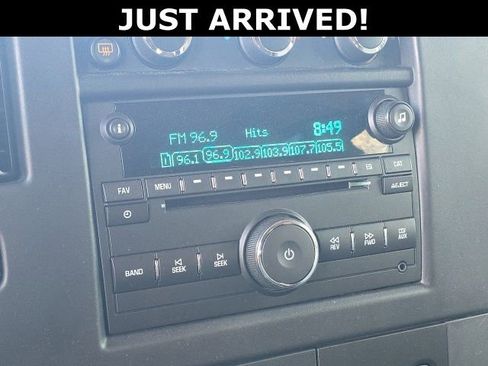 Used 2017 Chevrolet Express 3500 LT w/ LT Preferred Equipment Group image 18