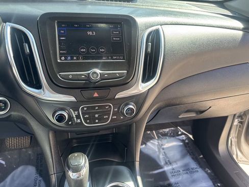 Used 2020 Chevrolet Equinox LT w/ Sport Edition image 12