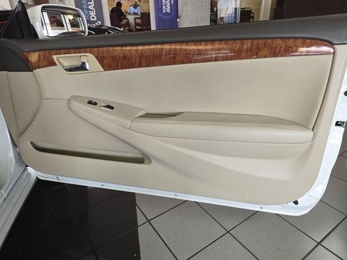 Used 2007 Toyota Solara SE Sport image 12