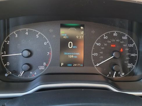 Used 2024 Toyota Corolla SE image 28