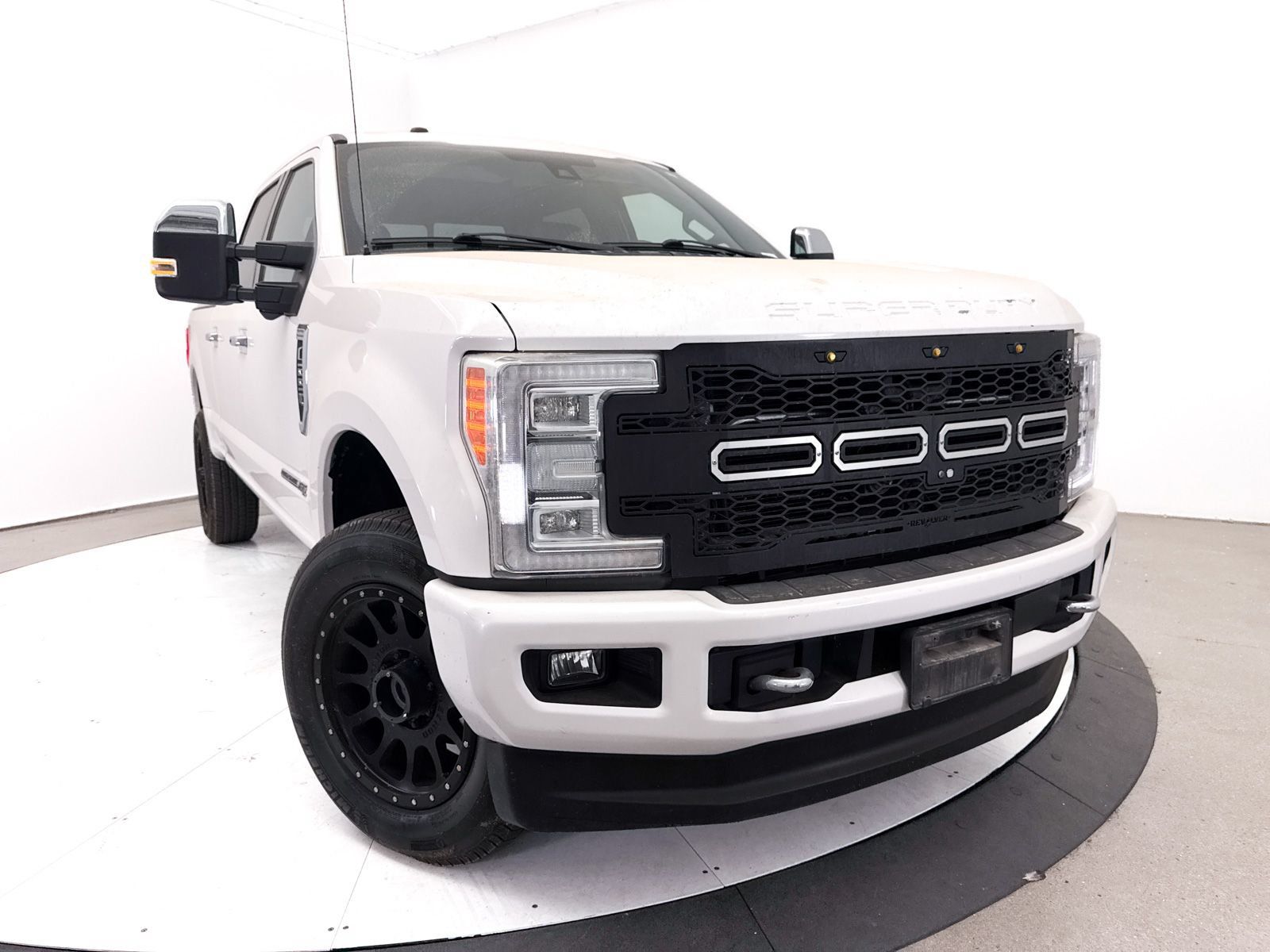 Used 2018 Ford F250 Platinum w/ Platinum Ultimate Package AWD/4WD image 7