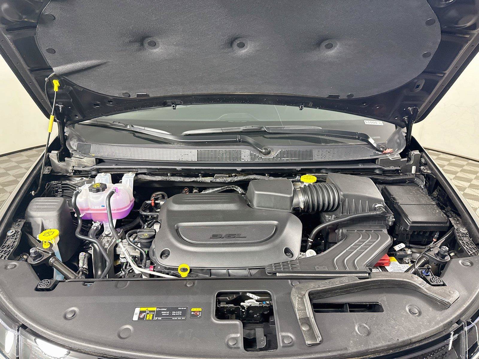 New 2027 Chrysler Pacifica Select AWD/4WD image 23