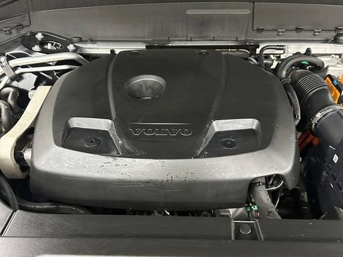 Used 2023 Volvo XC90 T8 Ultimate w/ Protection Package Premier AWD/4WD image 6