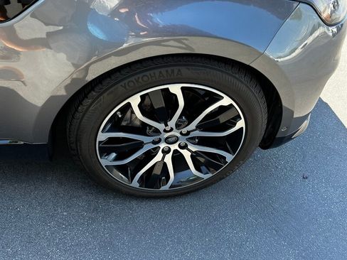 Used 2019 Land Rover Range Rover Sport HSE AWD/4WD image 11