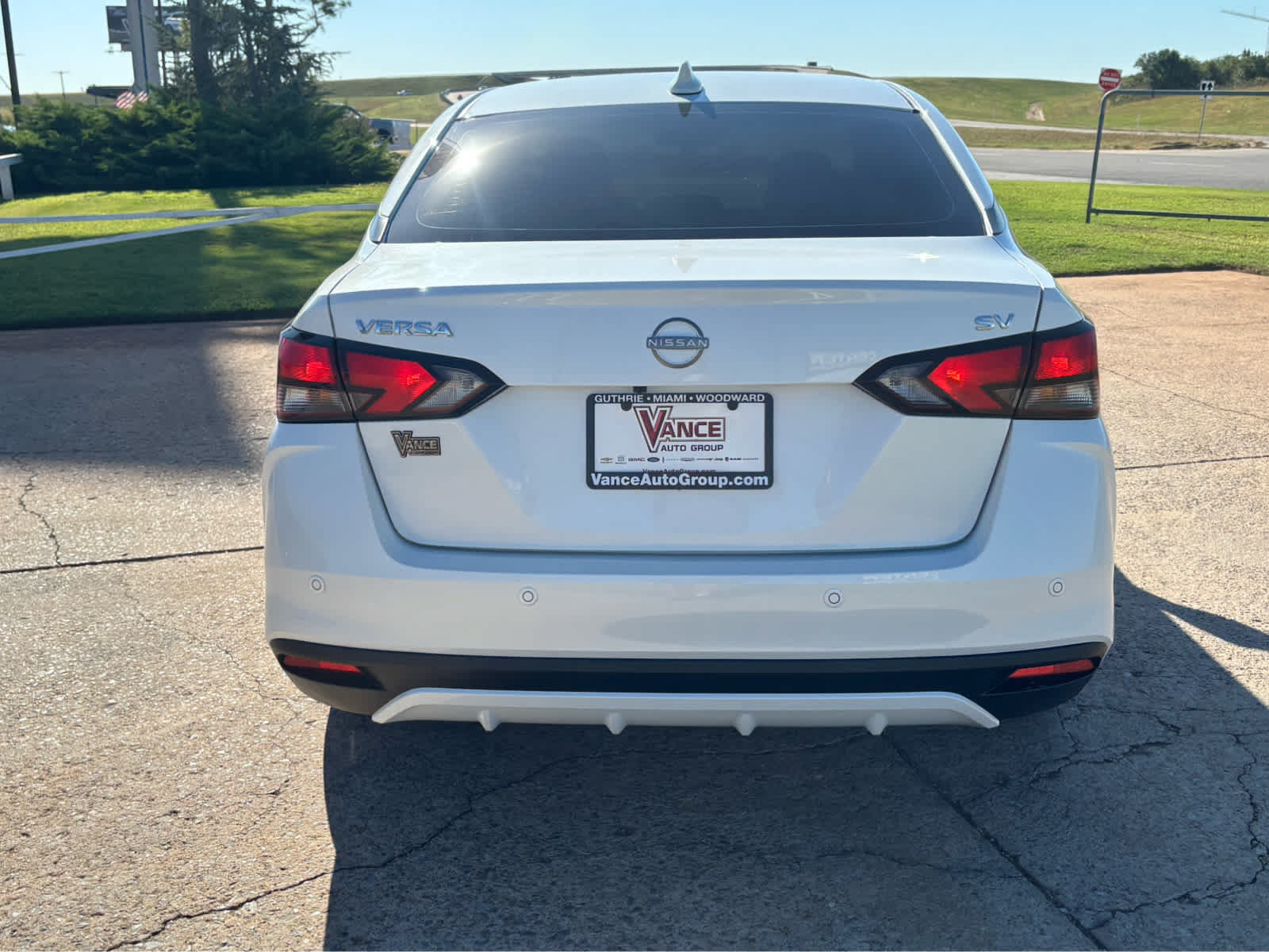 Used 2024 Nissan Versa SV FWD image 6