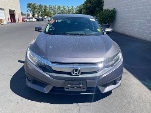 Used 2017 Honda Civic Touring image 2