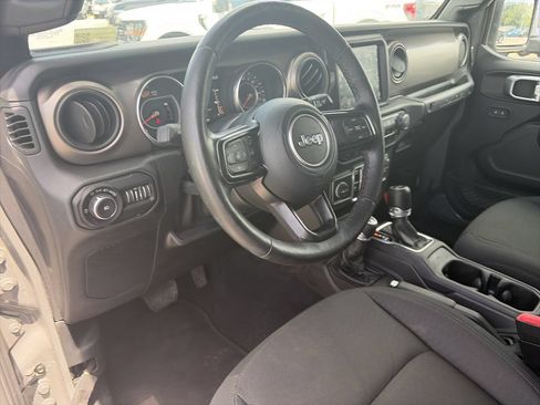 Used 2020 Jeep Wrangler Unlimited Sport S w/ Sun And Sound Package AWD/4WD image 11