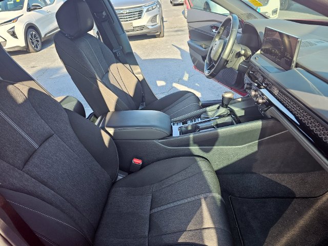Used 2023 Honda Accord Sport image 14
