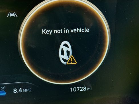 Used 2024 Hyundai Elantra SEL image 16