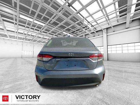 Certified 2025 Toyota Corolla LE image 4