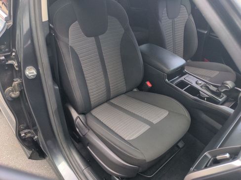 Used 2022 Kia Sorento LX AWD/4WD image 44