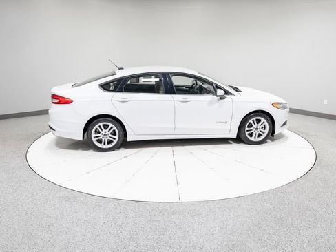 Used 2018 Ford Fusion S image 28