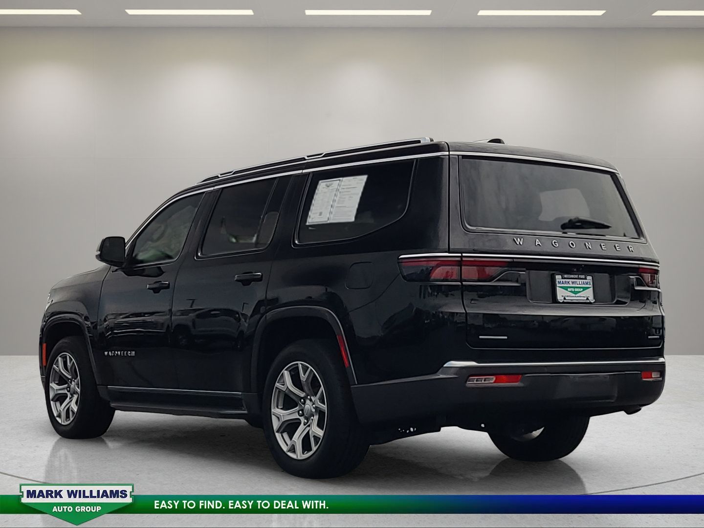 Used 2022 Jeep Wagoneer Series II AWD/4WD image 16