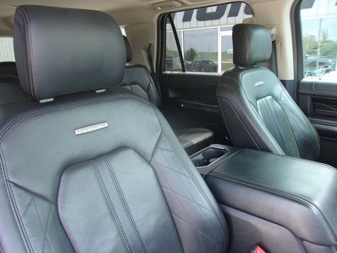 Used 2018 Ford Expedition Max Platinum AWD/4WD image 13