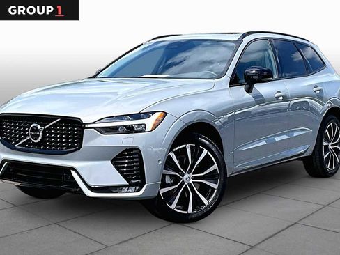Used 2025 Volvo XC60 B5 Plus AWD/4WD image 1