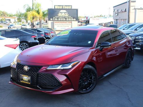 Used 2019 Toyota Avalon Touring w/ Preferred Accessory Package FWD image 44