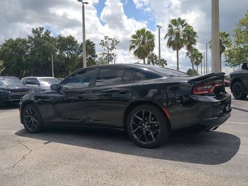 Used 2022 Dodge Charger SXT w/ Driver Convenience Group RWD image 7
