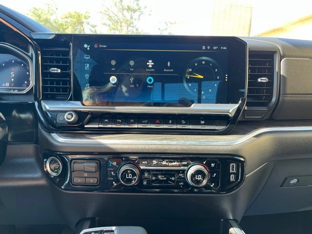Certified 2024 Chevrolet Silverado 1500 LTZ w/ LTZ Convenience Package II AWD/4WD image 27