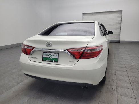Used 2016 Toyota Camry XLE w/ Moonroof Package FWD image 7