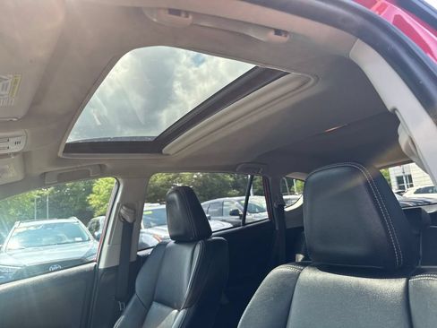 Used 2014 Toyota RAV4 Limited AWD/4WD image 17