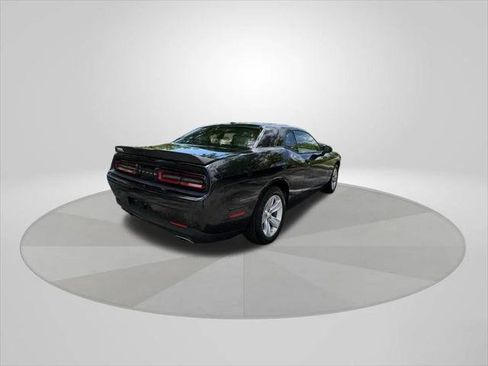 Certified 2023 Dodge Challenger SXT RWD image 7