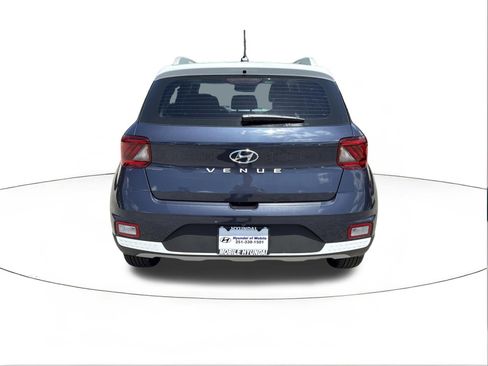 New 2026 Hyundai Venue SEL FWD image 4