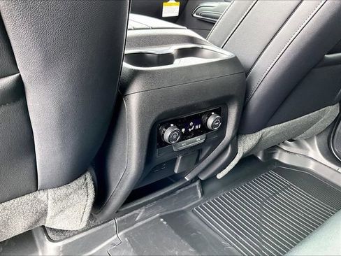 New 2026 Chevrolet Traverse LT w/ Driver Confidence Package image 18