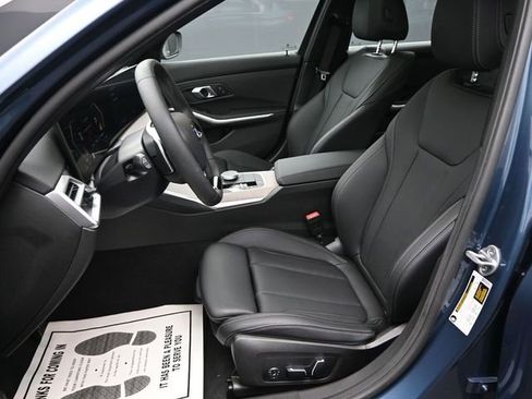 Used 2025 BMW 330i Sedan image 15
