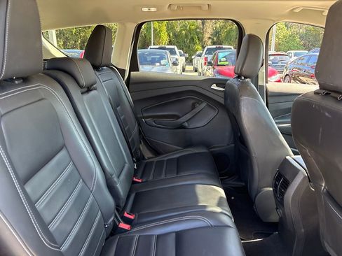 Used 2019 Ford Escape SEL image 30