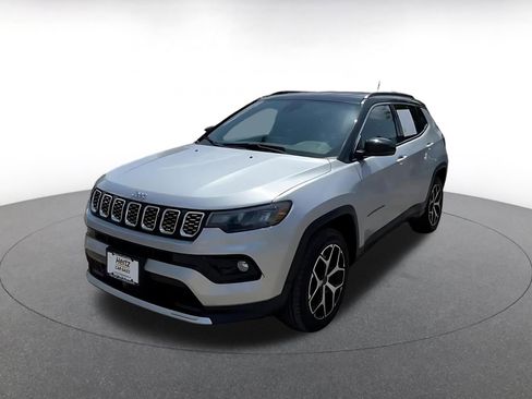 Used 2025 Jeep Compass Limited image 7