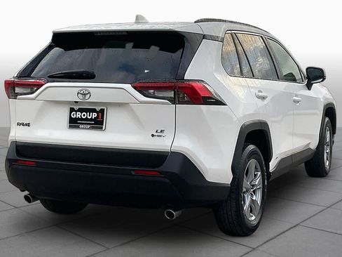 Used 2025 Toyota RAV4 LE AWD/4WD image 13