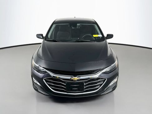 Used 2023 Chevrolet Malibu LT FWD image 2