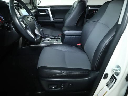 Certified 2023 Toyota 4Runner SR5 Premium w/ Moonroof Package AWD/4WD image 18