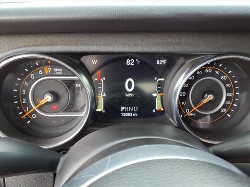 Used 2022 Jeep Gladiator Overland w/ Popular Equipment Package AWD/4WD image 26